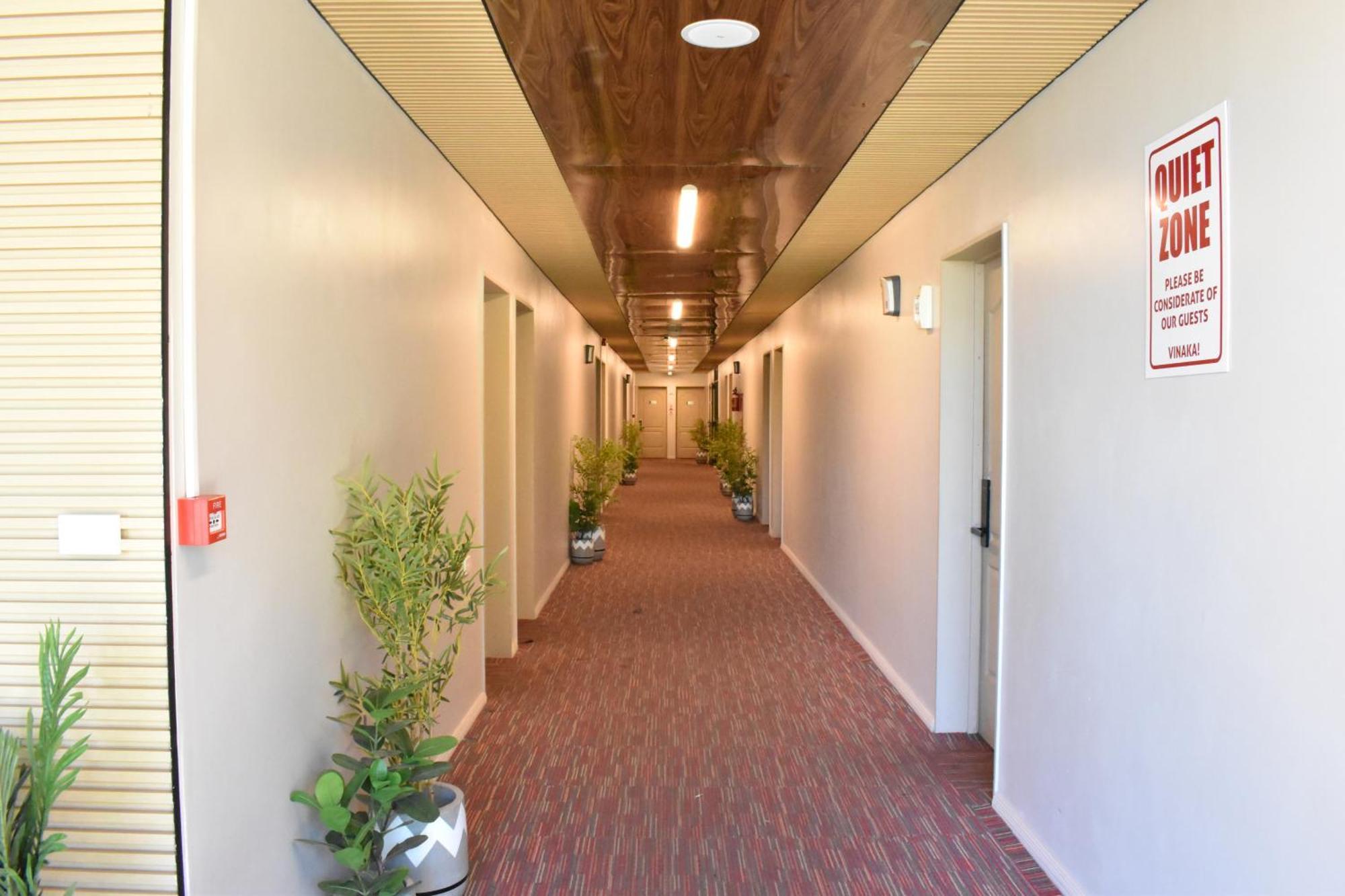 Bulabard Wailoaloa Hotel Nadi Eksteriør billede